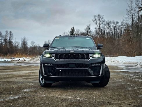 New 2026 Jeep Grand Cherokee Limited AWD/4WD image 8