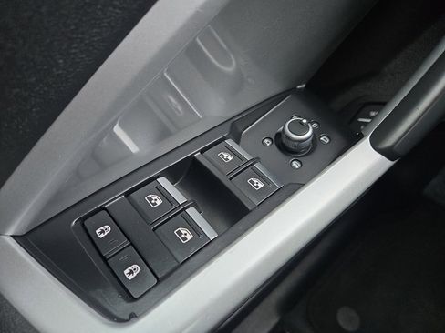 Used 2022 Audi Q3 2.0T Premium image 26