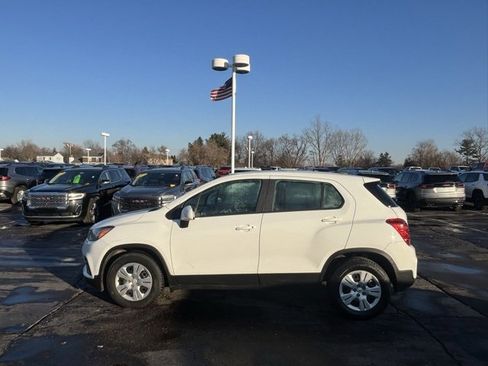 Used 2017 Chevrolet Trax LS image 8