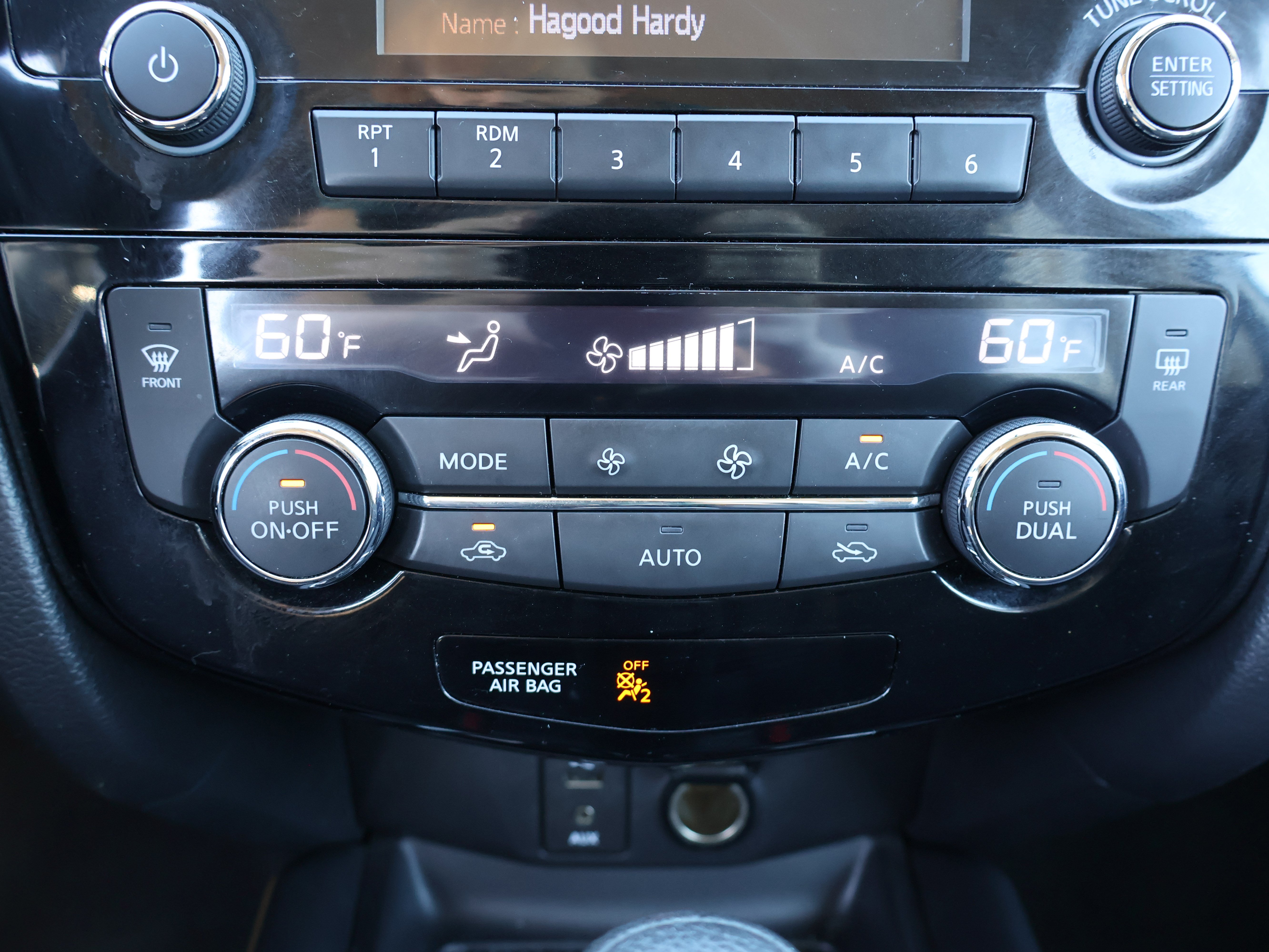 Used 2015 Nissan Rogue SV AWD/4WD image 21
