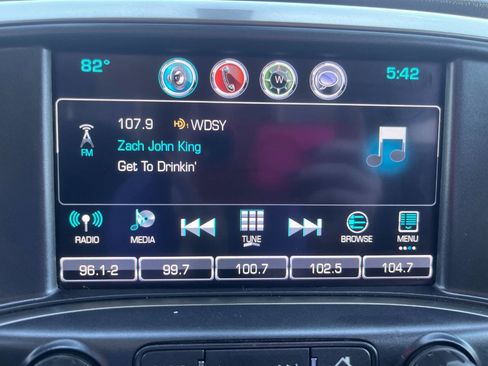 Used 2018 Chevrolet Silverado 1500 LT w/ All Star Edition AWD/4WD image 28