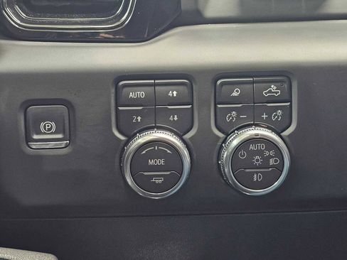 New 2026 GMC Sierra 2500 AT4 w/ AT4 Premium Plus Package image 30