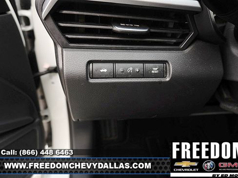 Used 2025 Nissan Altima 2.5 SV FWD image 18