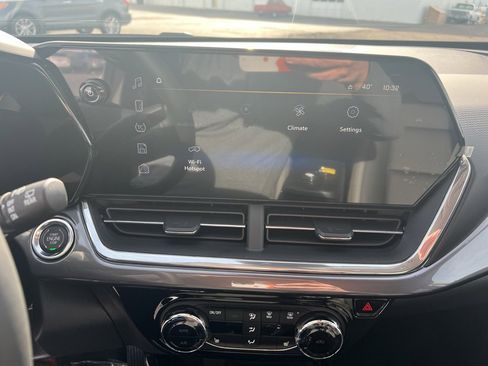 New 2026 Chevrolet Trax ACTIV w/ Driver Confidence Package image 15