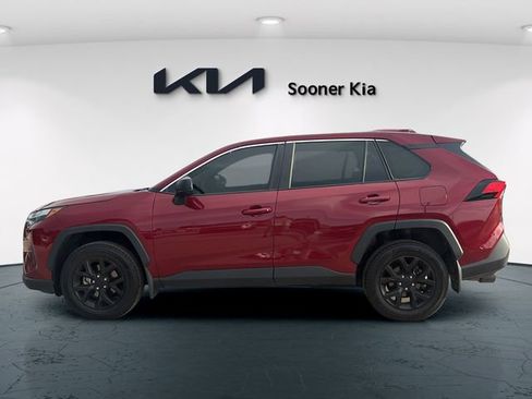 Used 2024 Toyota RAV4 LE AWD/4WD image 3