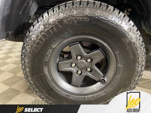Used 2020 Jeep Gladiator Rubicon AWD/4WD image 25
