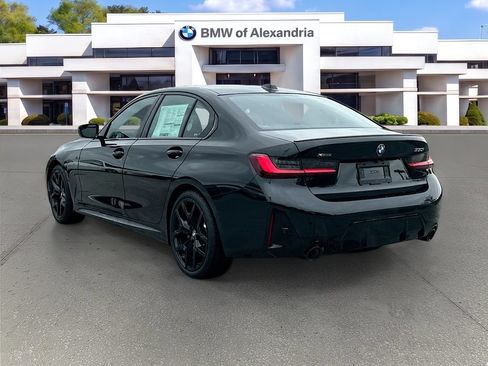 New 2026 BMW 330i xDrive Sedan w/ M Sport Package AWD/4WD image 5