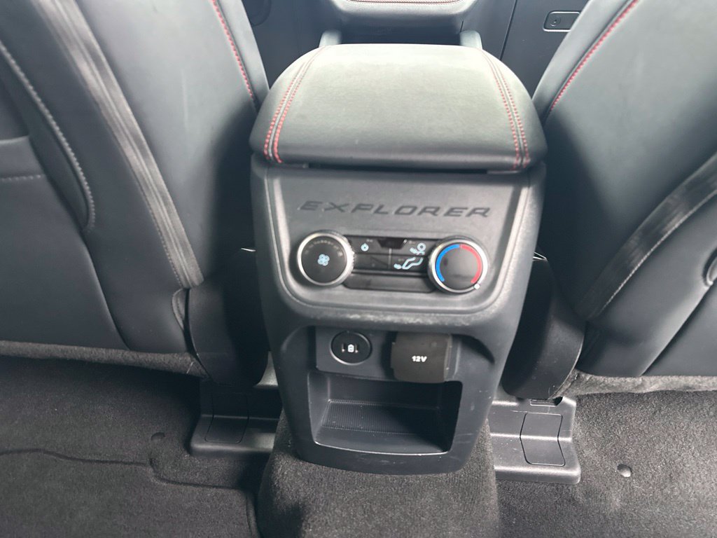 Certified 2025 Ford Explorer ST-Line w/ ST-Line Street Pack AWD/4WD image 30