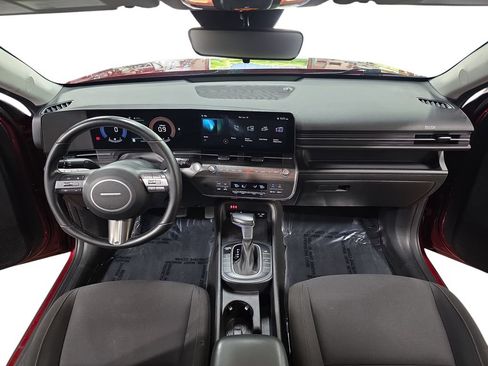 Used 2024 Hyundai Kona SEL AWD/4WD image 9