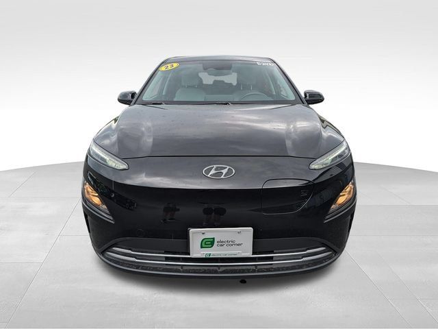 Used 2023 Hyundai Kona SE FWD image 2