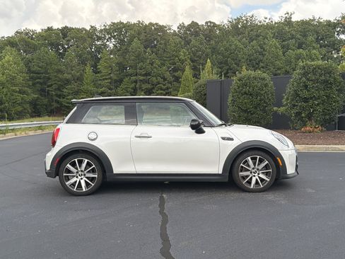 Used 2024 MINI Cooper S FWD image 5