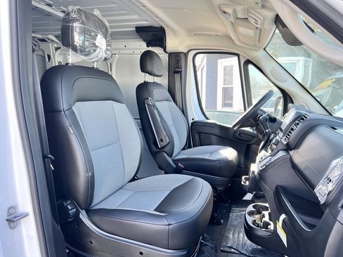 Used 2023 RAM ProMaster 2500 image 22