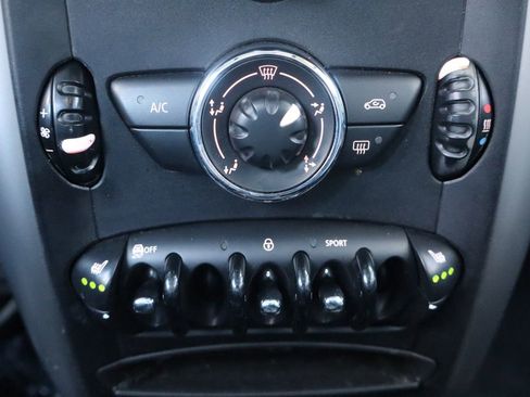 Used 2014 MINI Cooper Countryman image 18