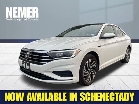 Used 2021 Volkswagen Jetta SEL FWD image 1