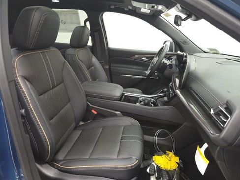 New 2026 Chevrolet Traverse High Country image 29