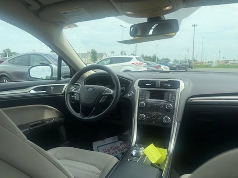 Used 2019 Ford Fusion S FWD image 43