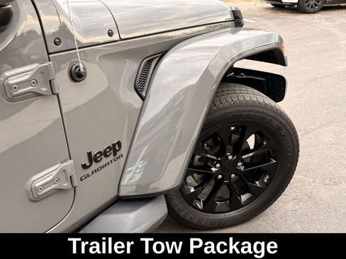 Used 2022 Jeep Gladiator Overland image 5