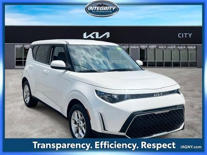 Used 2023 Kia Soul LX w/ LX Technology Package