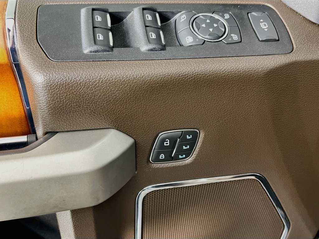 Used 2022 Ford F350 King Ranch w/ Tremor Off-Road Package AWD/4WD image 27