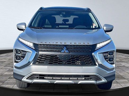 Used 2024 Mitsubishi Eclipse Cross SE image 3
