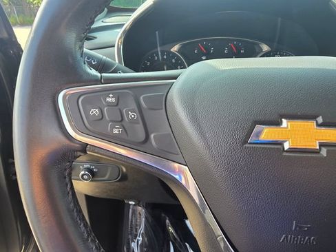Used 2019 Chevrolet Equinox LT FWD image 27