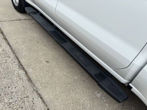 Used 2024 Chevrolet Silverado 1500 Custom image 13