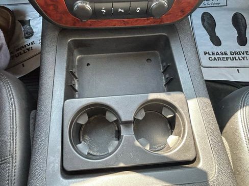 Used 2013 Chevrolet Avalanche LT w/ All-Star Edition AWD/4WD image 25