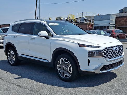 Used 2023 Hyundai Santa Fe Limited w/ Cargo Package AWD/4WD image 3