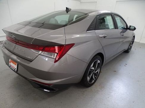 Used 2023 Hyundai Elantra Limited w/ Cargo Package FWD image 22