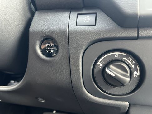 New 2026 Nissan Frontier SV w/ All-Weather Content Package AWD/4WD image 6