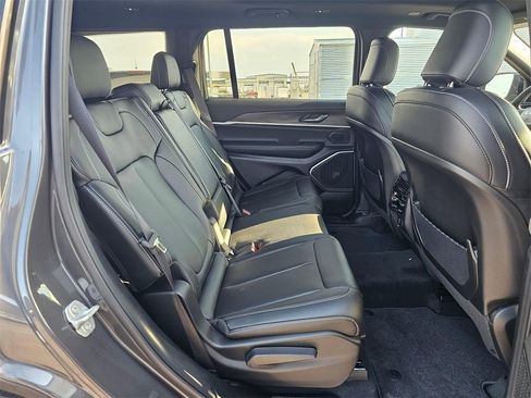 New 2025 Jeep Grand Cherokee L Limited w/ Black Appearance Package image 14