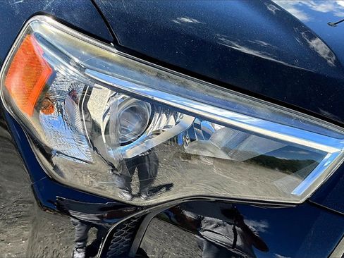 Used 2016 Toyota 4Runner SR5 image 28