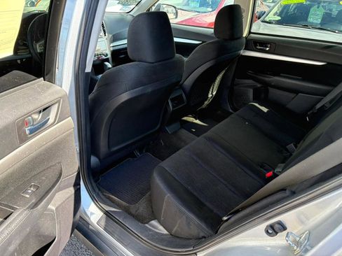 Used 2014 Subaru Outback 2.5i Premium w/ Moonroof Package image 6