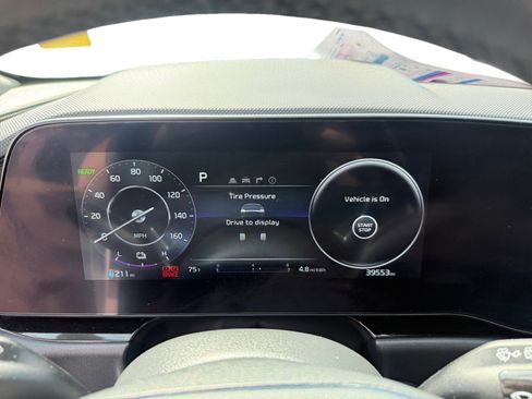 Used 2023 Kia Niro Wave FWD image 11