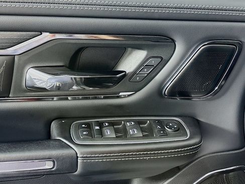 Used 2022 RAM 1500 Limited AWD/4WD image 18