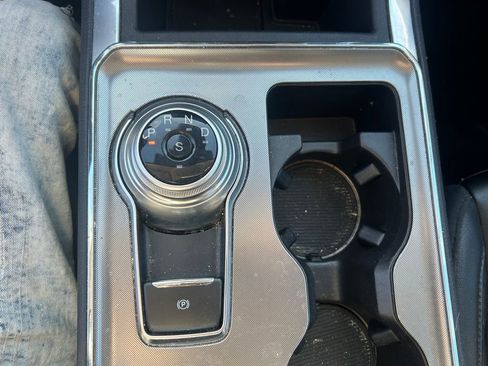 Used 2023 Ford Edge Titanium image 16