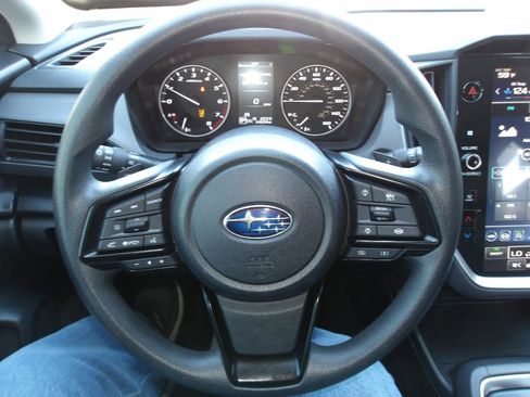 Used 2024 Subaru Crosstrek 2.0i Premium w/ Crosstrek Mirror Package AWD/4WD image 18