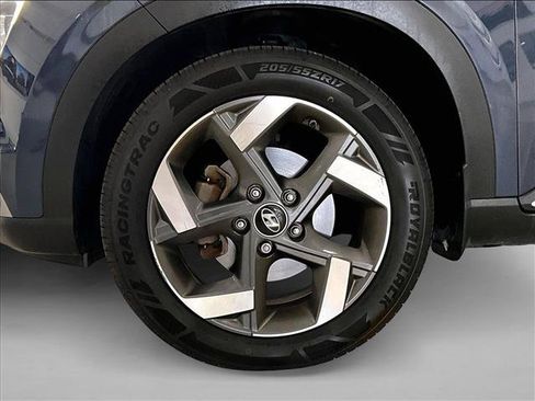 Used 2020 Hyundai Venue FWD image 10