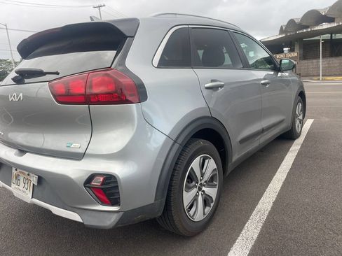 Used 2022 Kia Niro LX FWD image 6