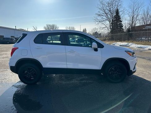 Used 2018 Chevrolet Trax LS image 6