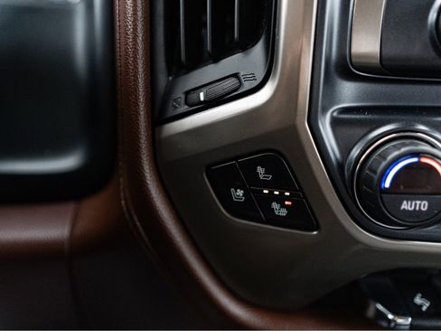 Used 2019 Chevrolet Silverado 3500 High Country w/ Duramax Plus Package image 18