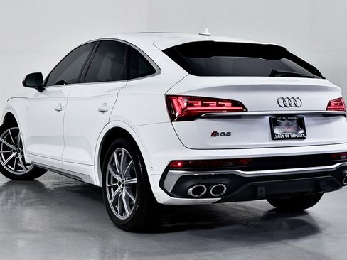 Used 2023 Audi SQ5 Prestige w/ Prestige Package image 11