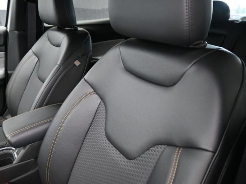 New 2026 Jeep Compass Latitude AWD/4WD image 14