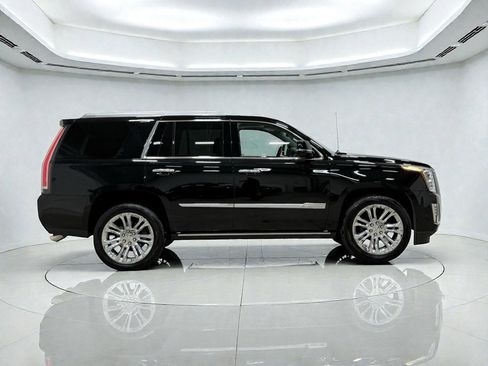 Used 2017 Cadillac Escalade Premium Luxury w/ LPO, Radiant Package image 11