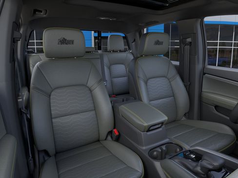 New 2026 Chevrolet Colorado ZR2 w/ ZR2 Bison Edition image 16