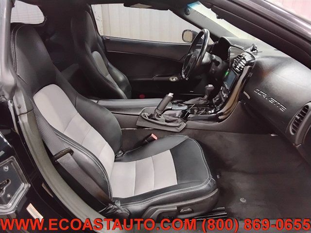 Used 2005 Chevrolet Corvette Coupe w/ Preferred Equipment Group RWD image 14