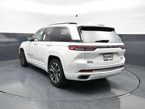 Used 2022 Jeep Grand Cherokee Overland AWD/4WD image 7