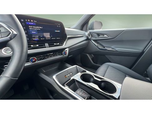 Certified 2025 Chevrolet Equinox LT w/ Convenience Package II FWD image 20