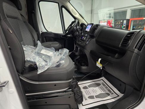 New 2026 RAM ProMaster 2500 FWD image 25