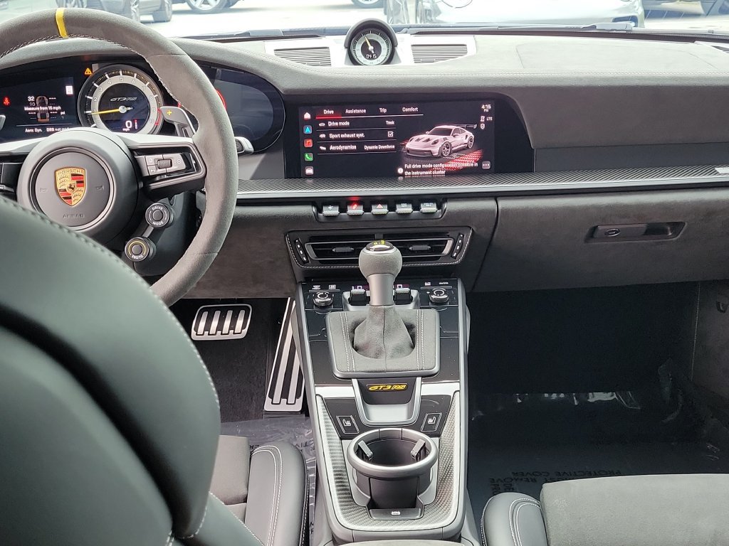 Certified 2025 Porsche 911 GT3 RS RWD image 21